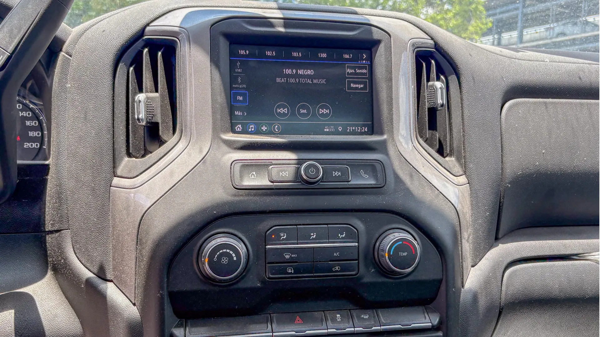 CHEVROLET SILVERADO *2020* CFE image 13