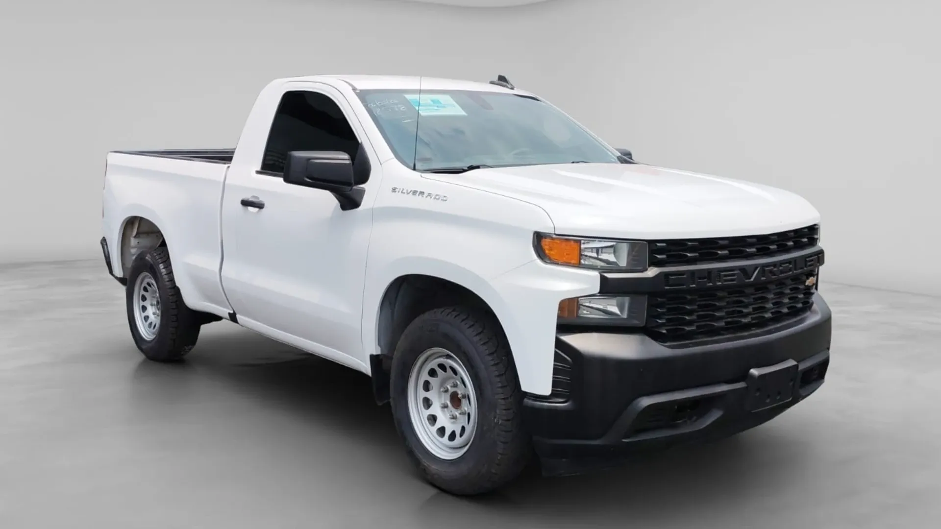 CHEVROLET SILVERADO CABINA REGULAR / 4X2 V6 / 2020