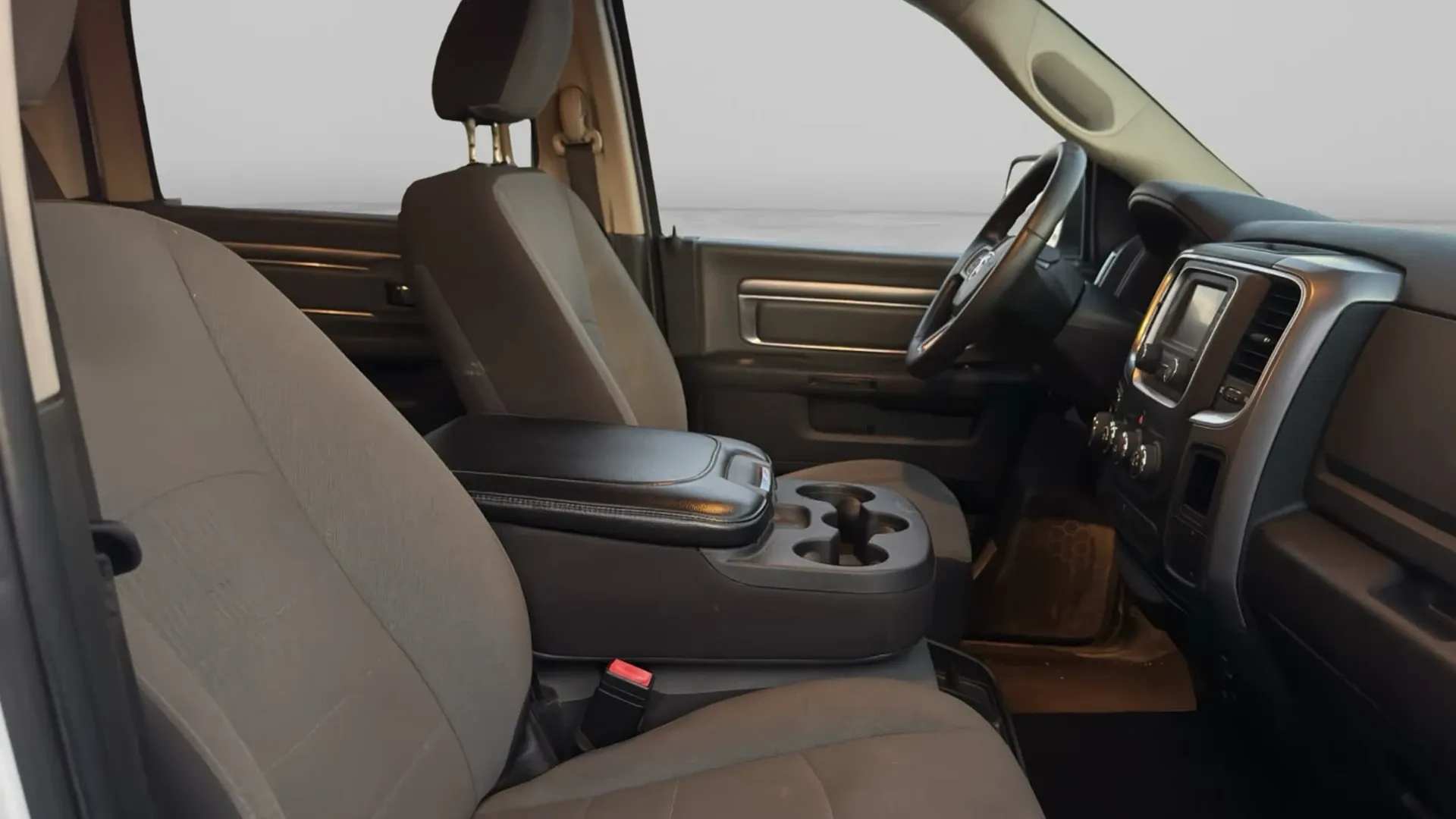 RAM 1500 CREW CAB SLT 4X4 MMA image 25