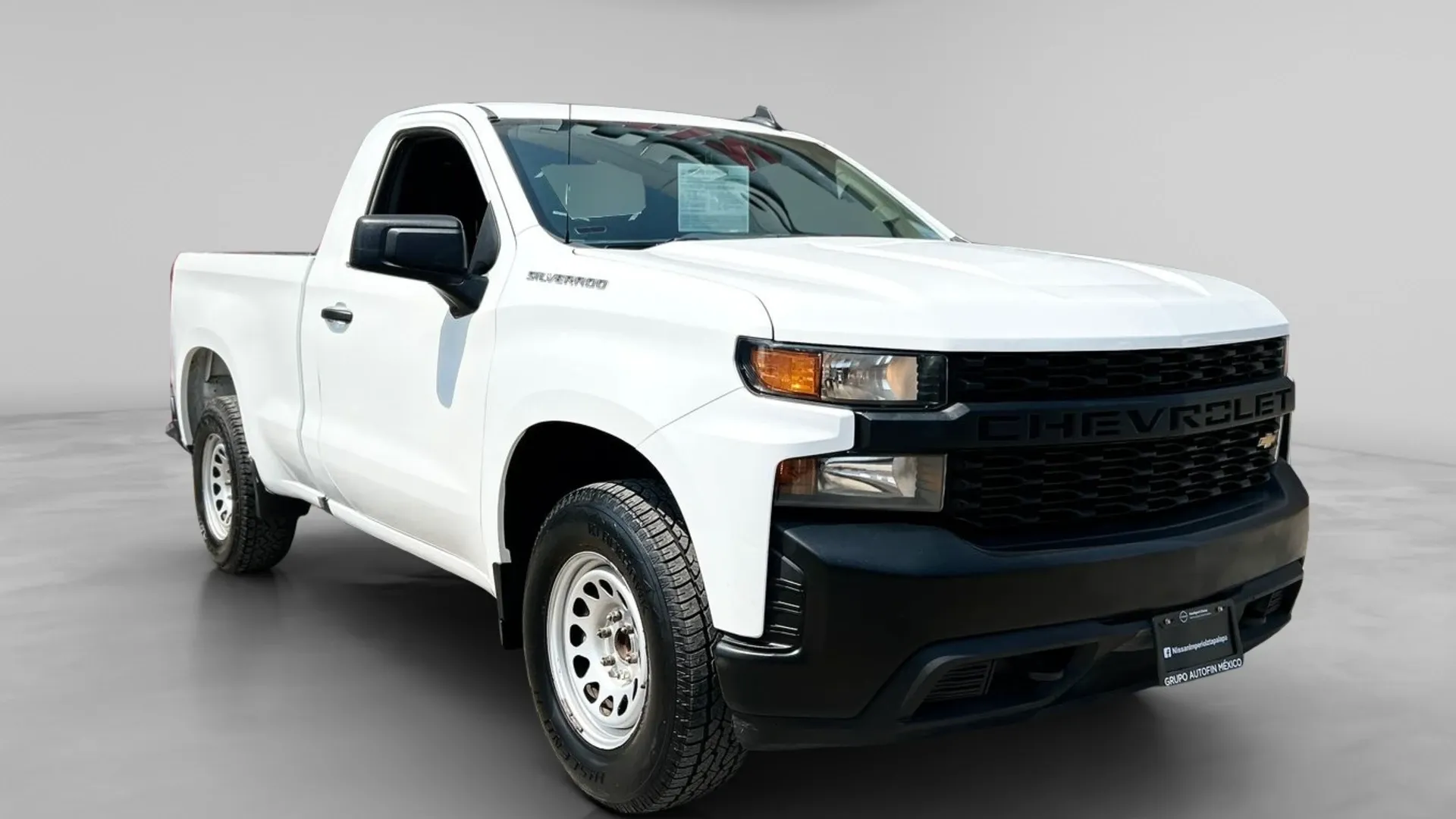 SILVERADO CABINA SENCILLA IAI