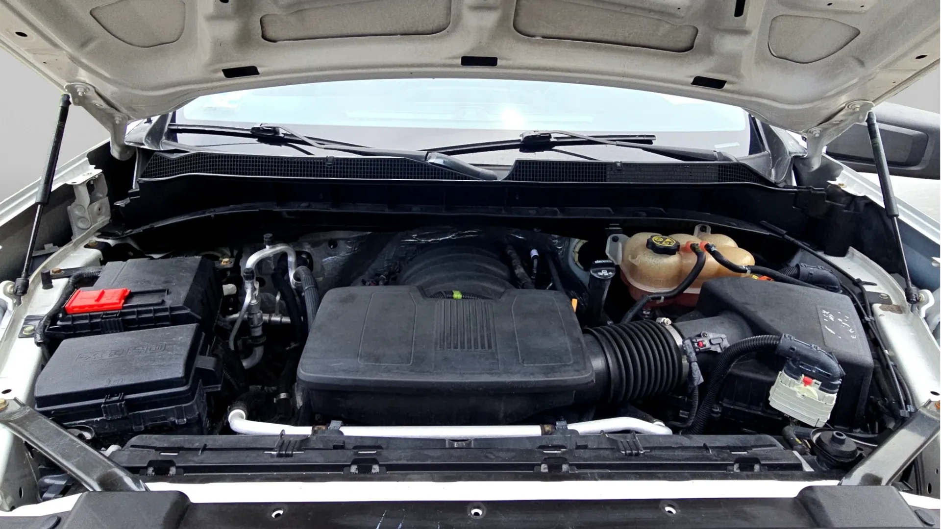 CHEVROLET SILVERADO 2020 PAQ A. CAB REG WT 4X2 MOTOR V6 4.3L (CDV) image 17