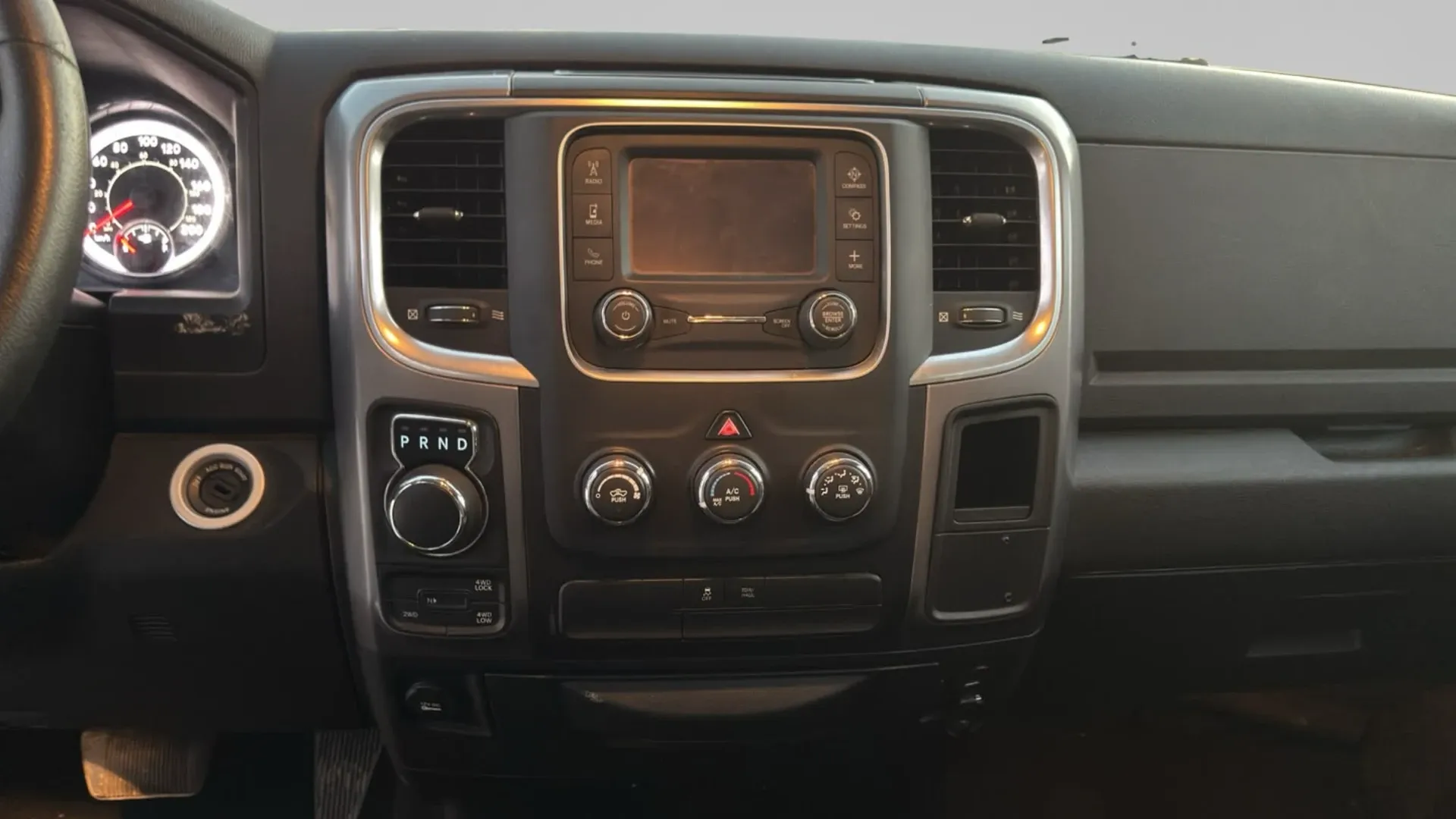 RAM 1500 CREW CAB SLT 4X4 MMA image 20