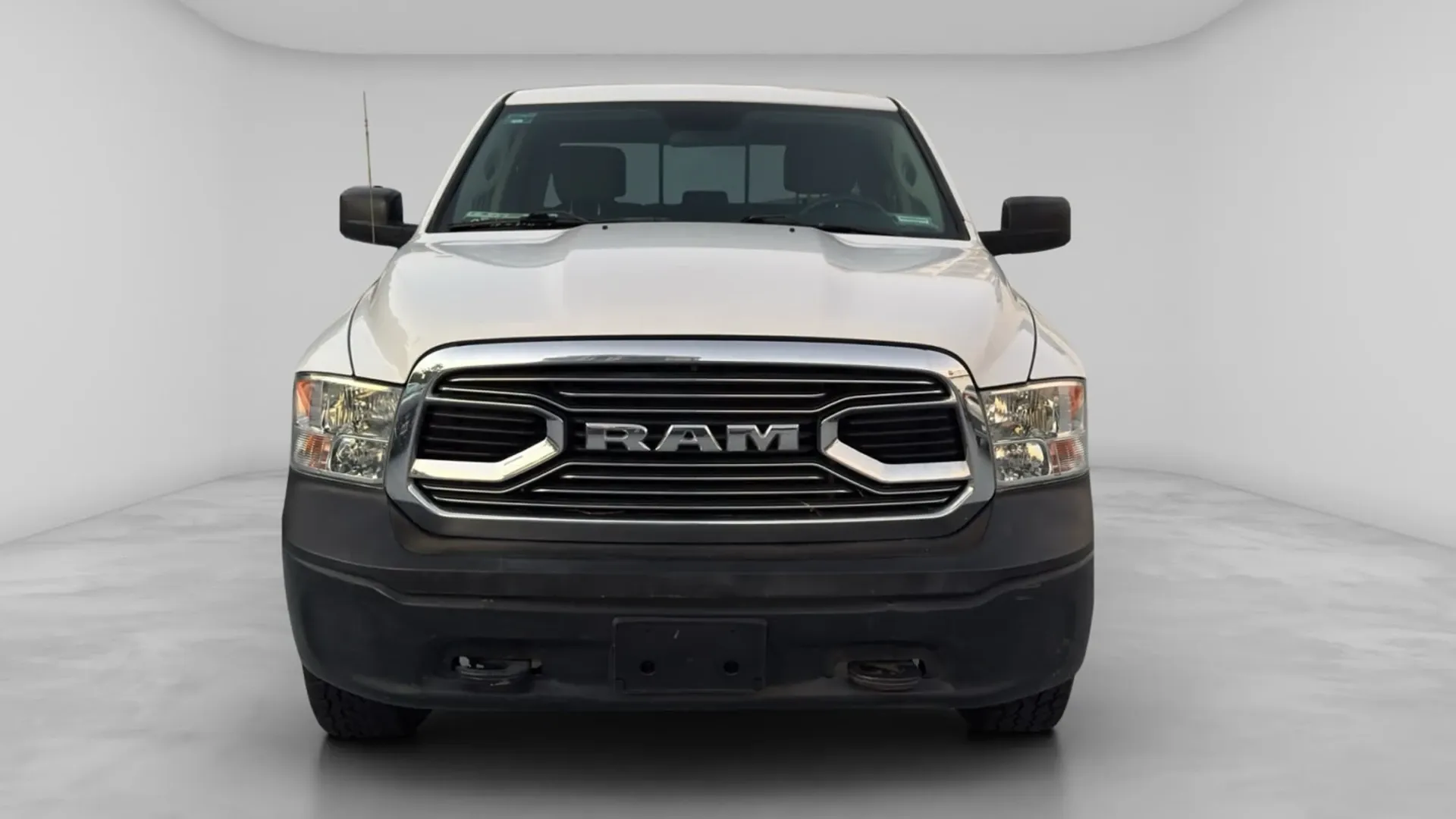 RAM 1500 CREW CAB SLT 4X4 MMA image 4