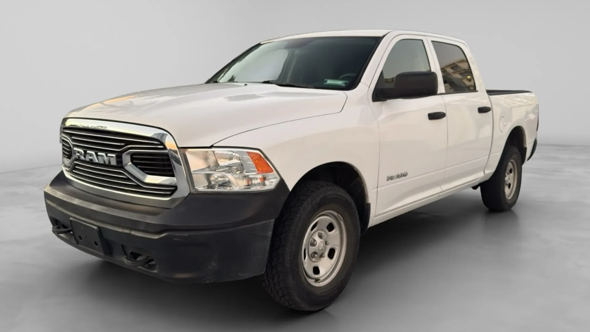 RAM 1500 CREW CAB SLT 4X4 MMA image 2