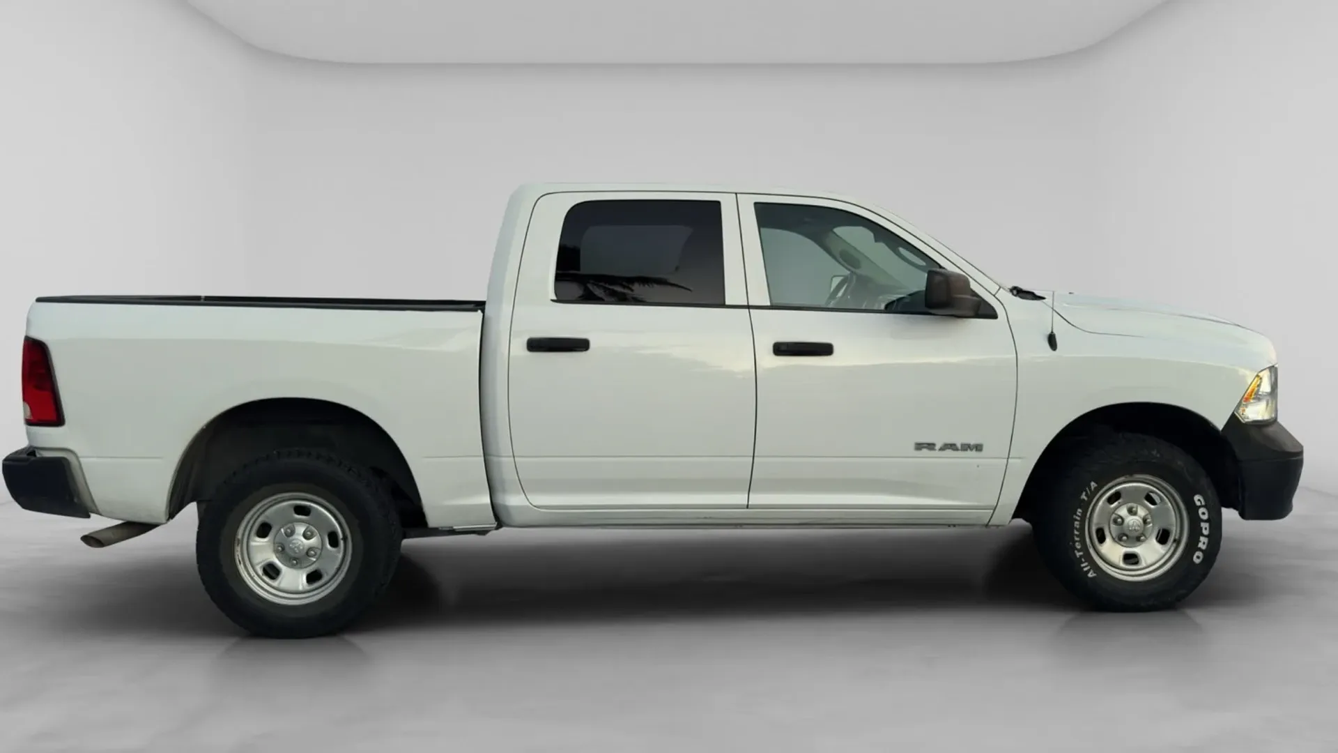 RAM 1500 CREW CAB SLT 4X4 MMA image 13
