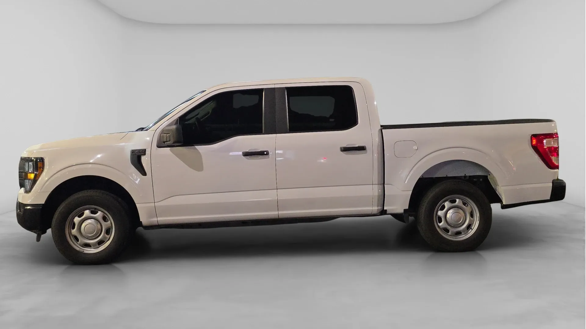 FORD F-150 2023	XL 4X2 CREW CAB (CDV) image 4