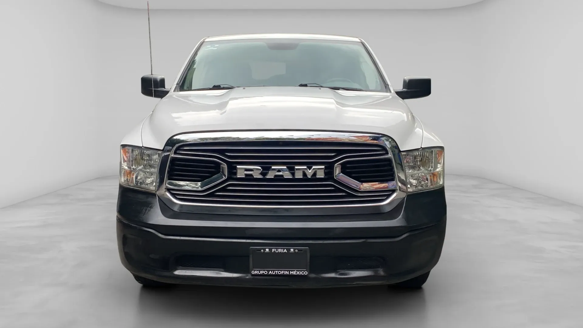 DODGE RAM 2020	1500 CREW CAB SLT 4X2 (CDV) image 8