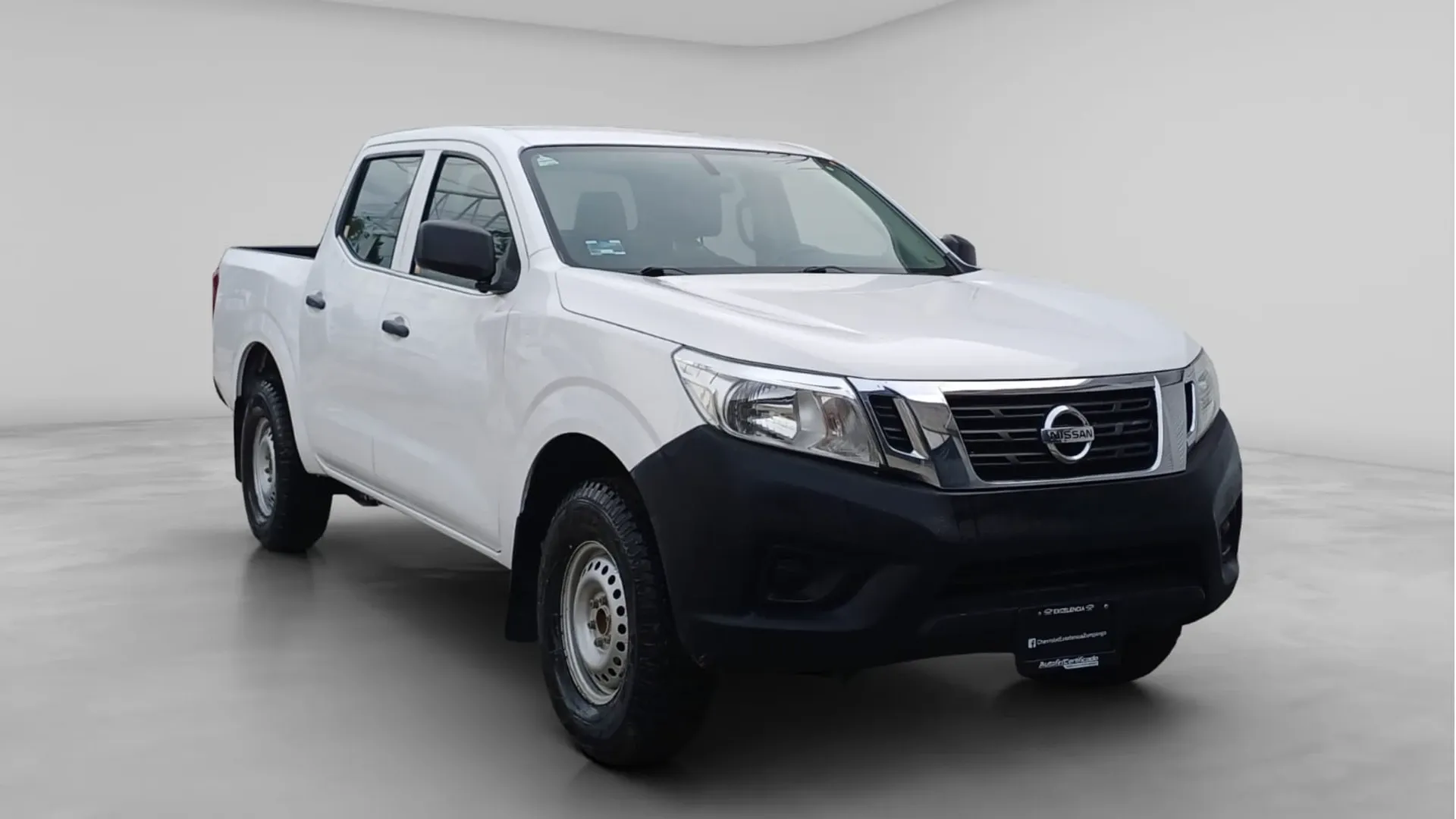NISSAN NP300 DOBLE CABINA SE 2020 EAZ