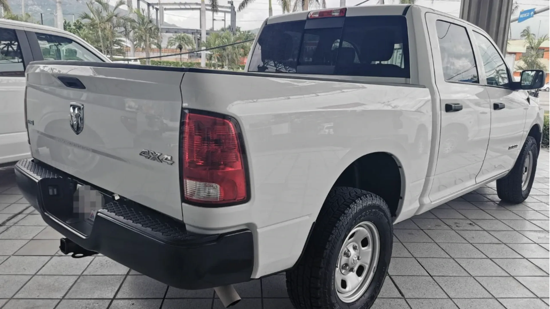 RAM 1500 CREW CAB SLT MMA image 9