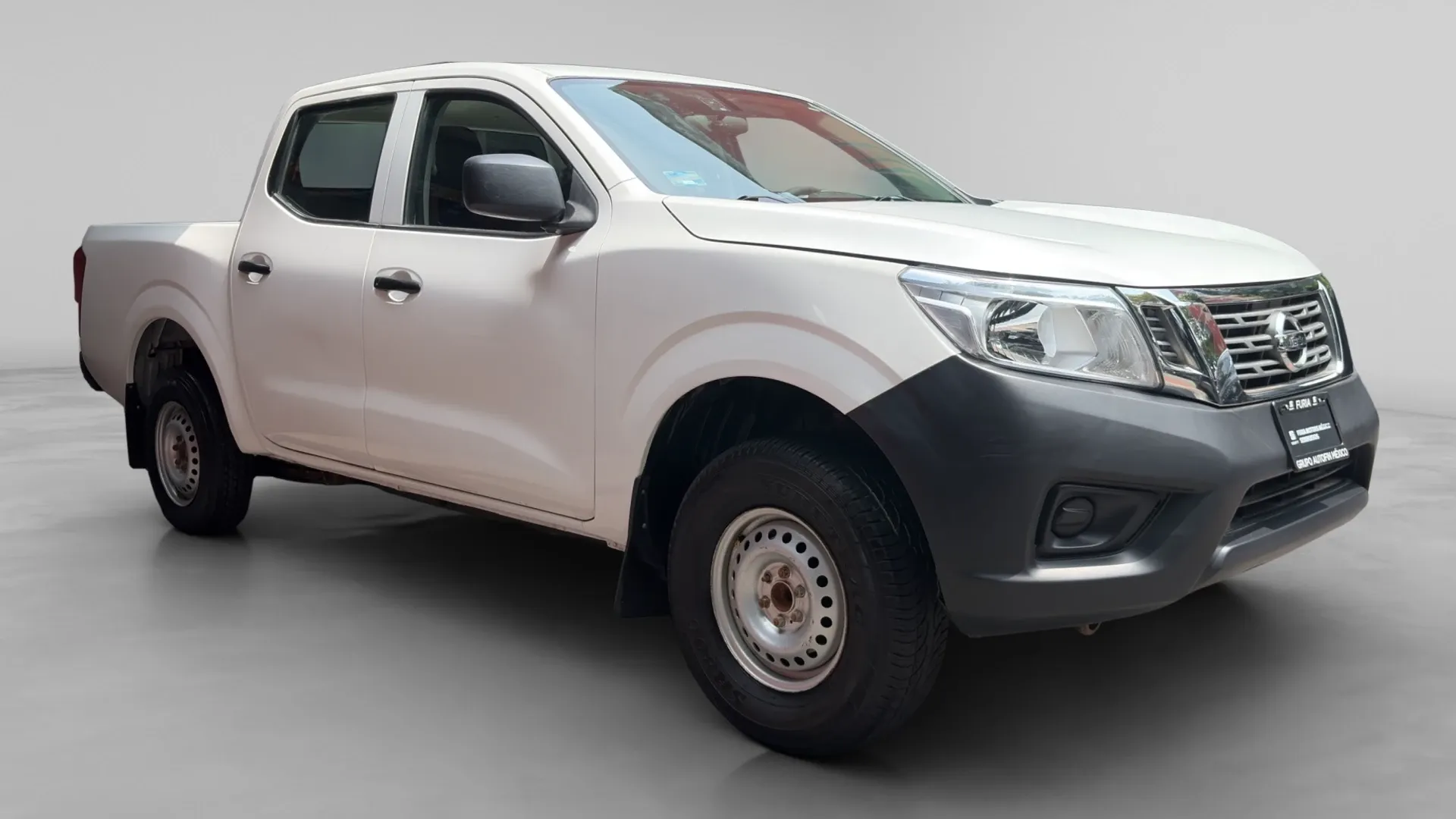 NISSAN NP300 2020 DOBLE CABINA SE AC PAQ SEG (CDV)