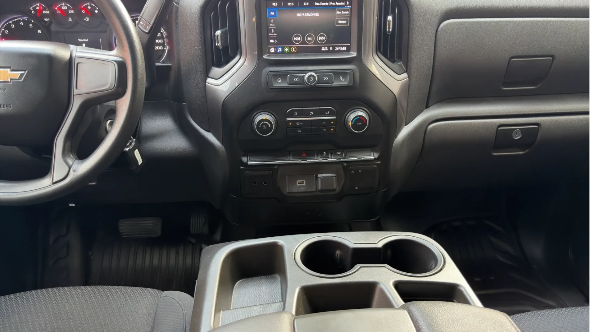 CHEVROLET SILVERADO 2020 PAQ E. WT DOBLE CABINA 4X2 MOTOR V6 4.3L (CDV) image 30