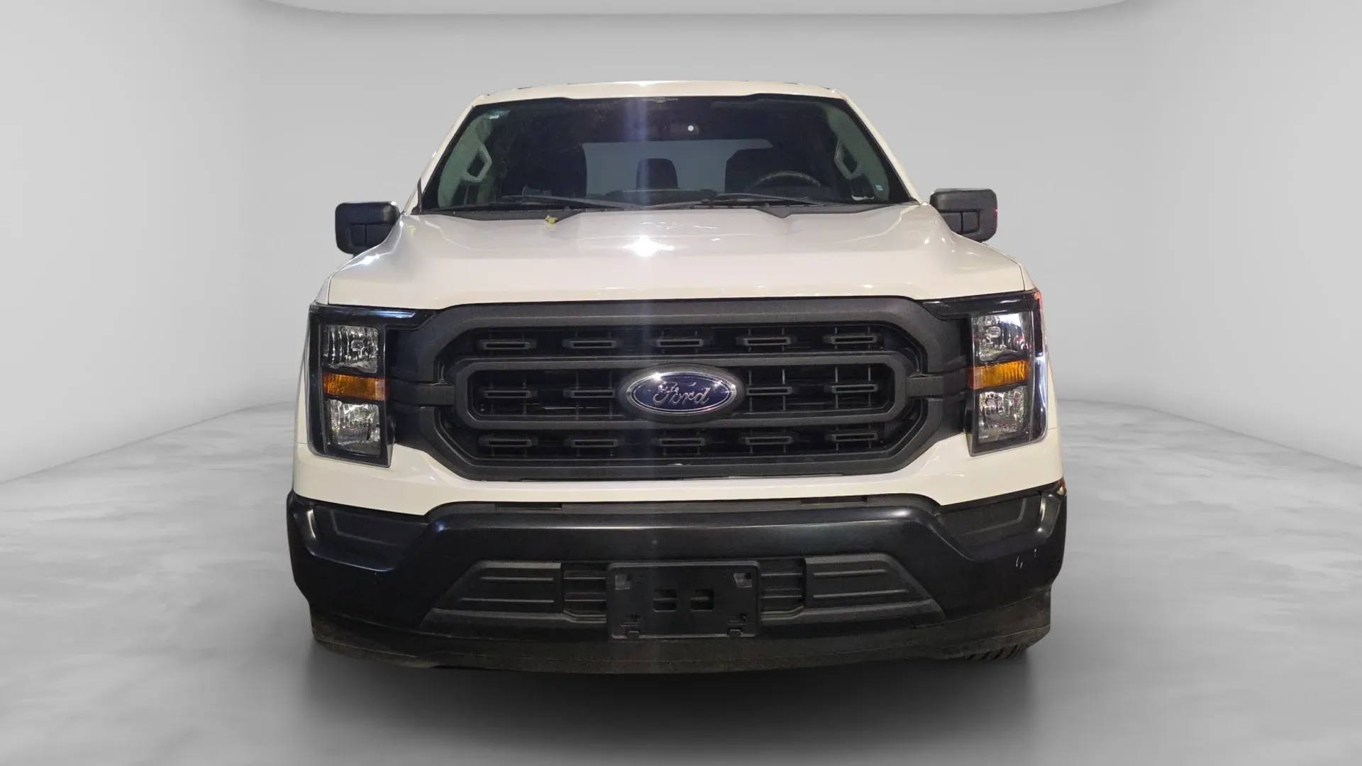 FORD F-150 2023	XL 4X2 CREW CAB (CDV) image 2