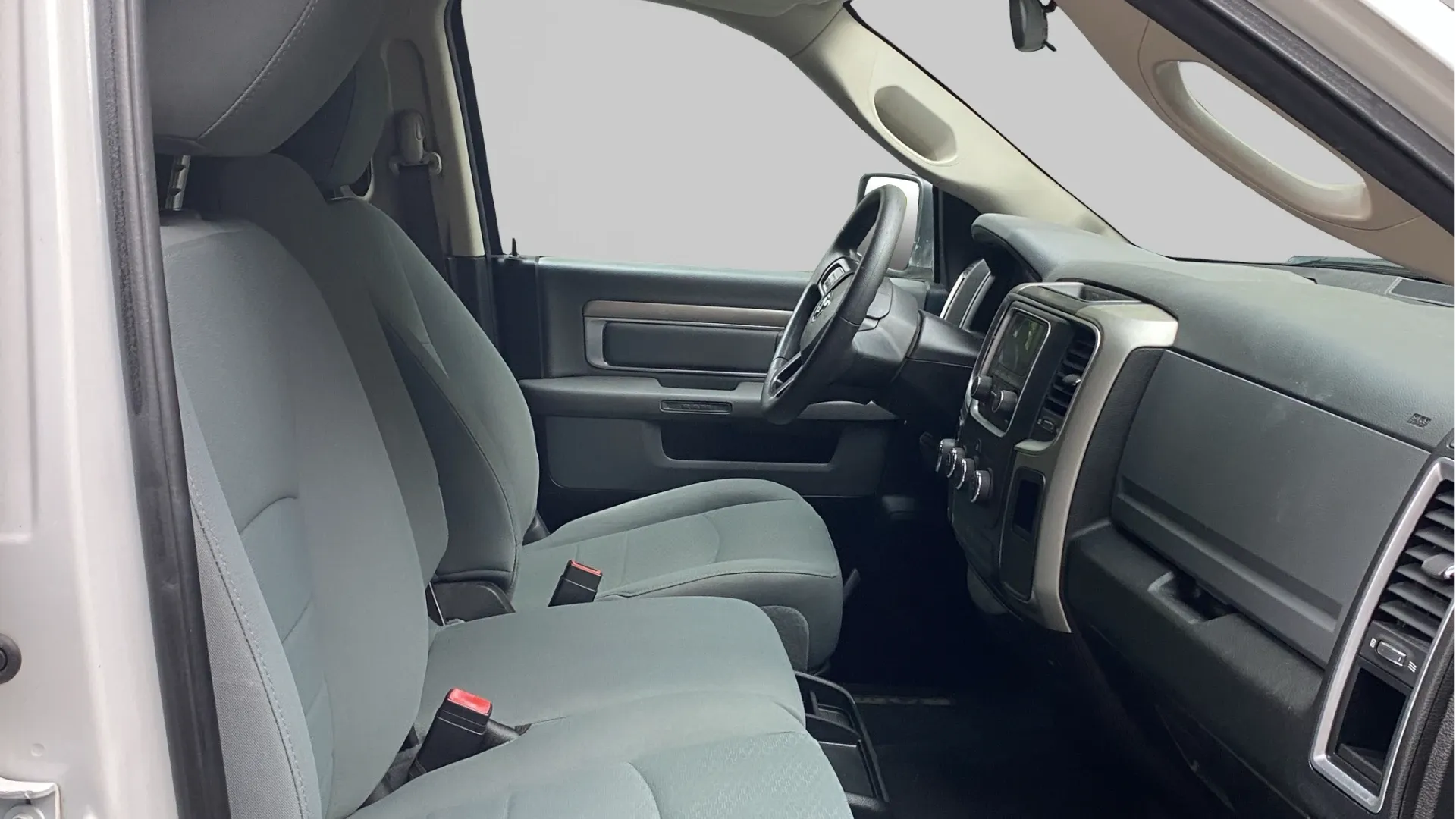 DODGE RAM 2020	1500 CREW CAB SLT 4X2 (CDV) image 25