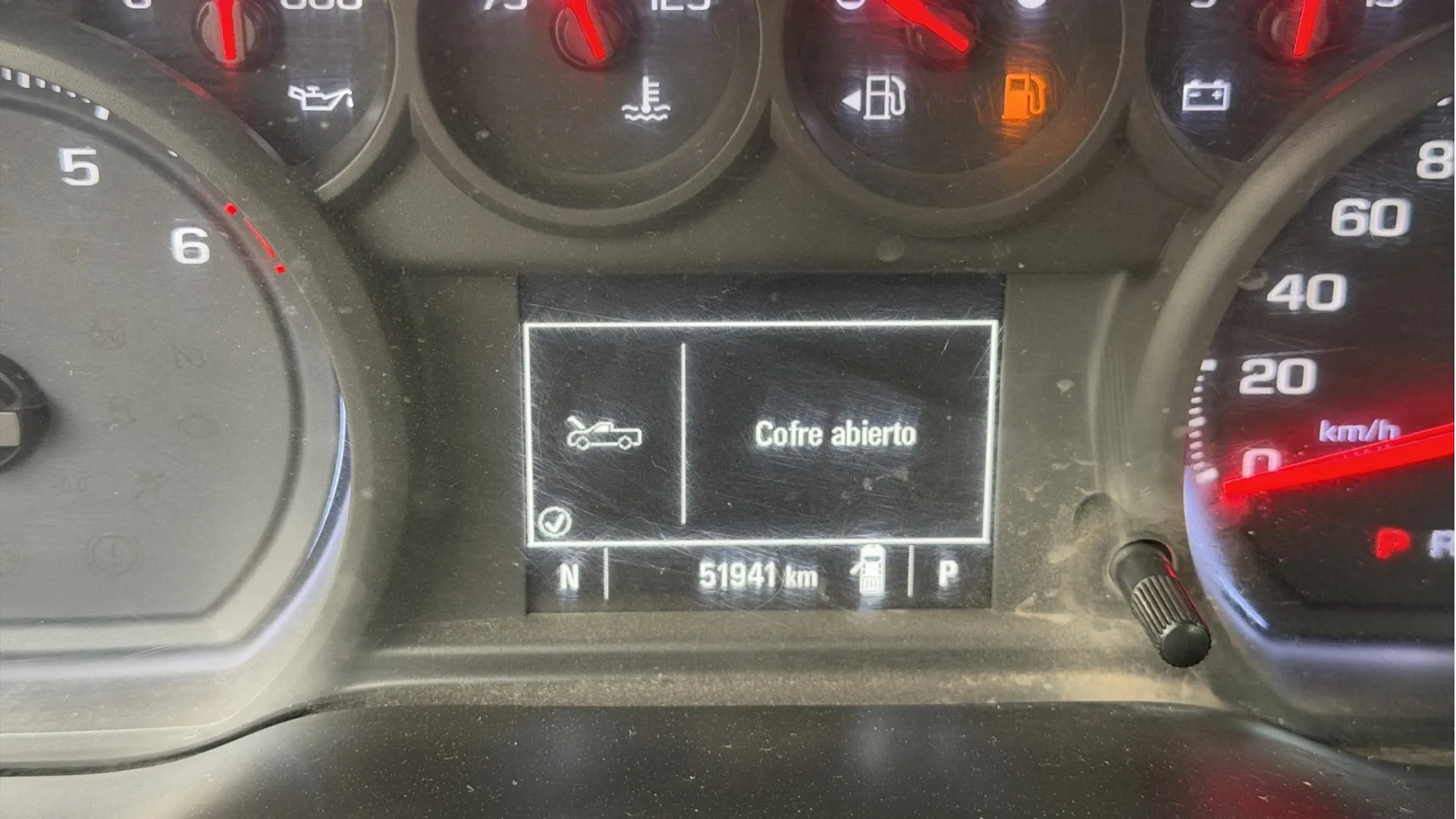 CHEVROLET SILVERADO *2020* AAT image 18