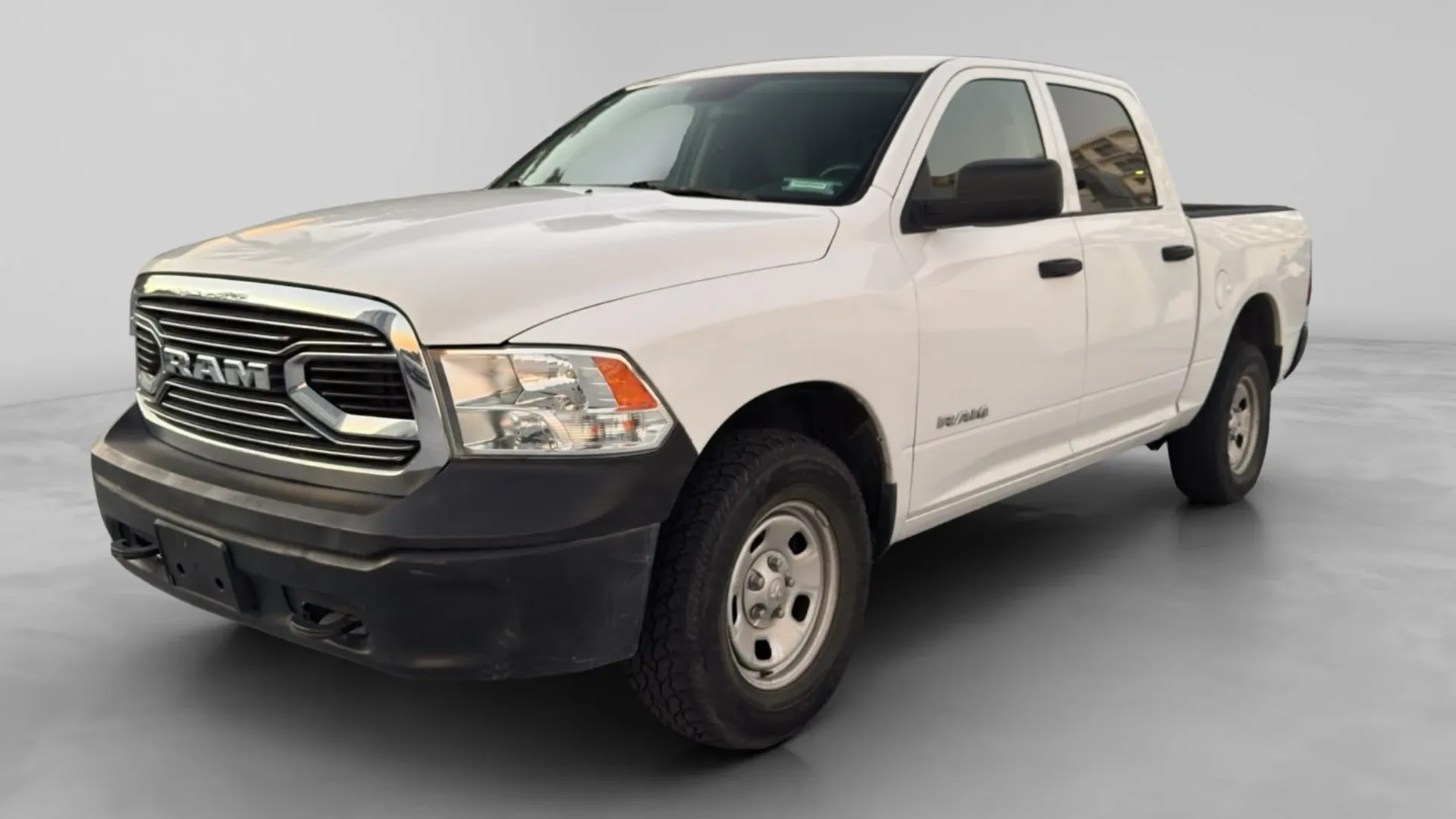RAM 1500 CREW CAB SLT 4X4 MMA