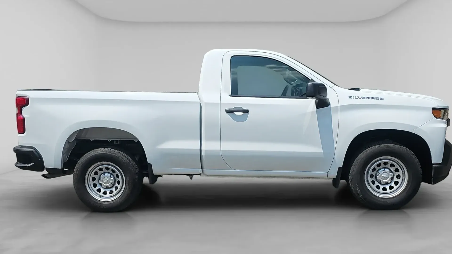 SILVERADO WT CABINA REGULAR 4X2 MMA image 3