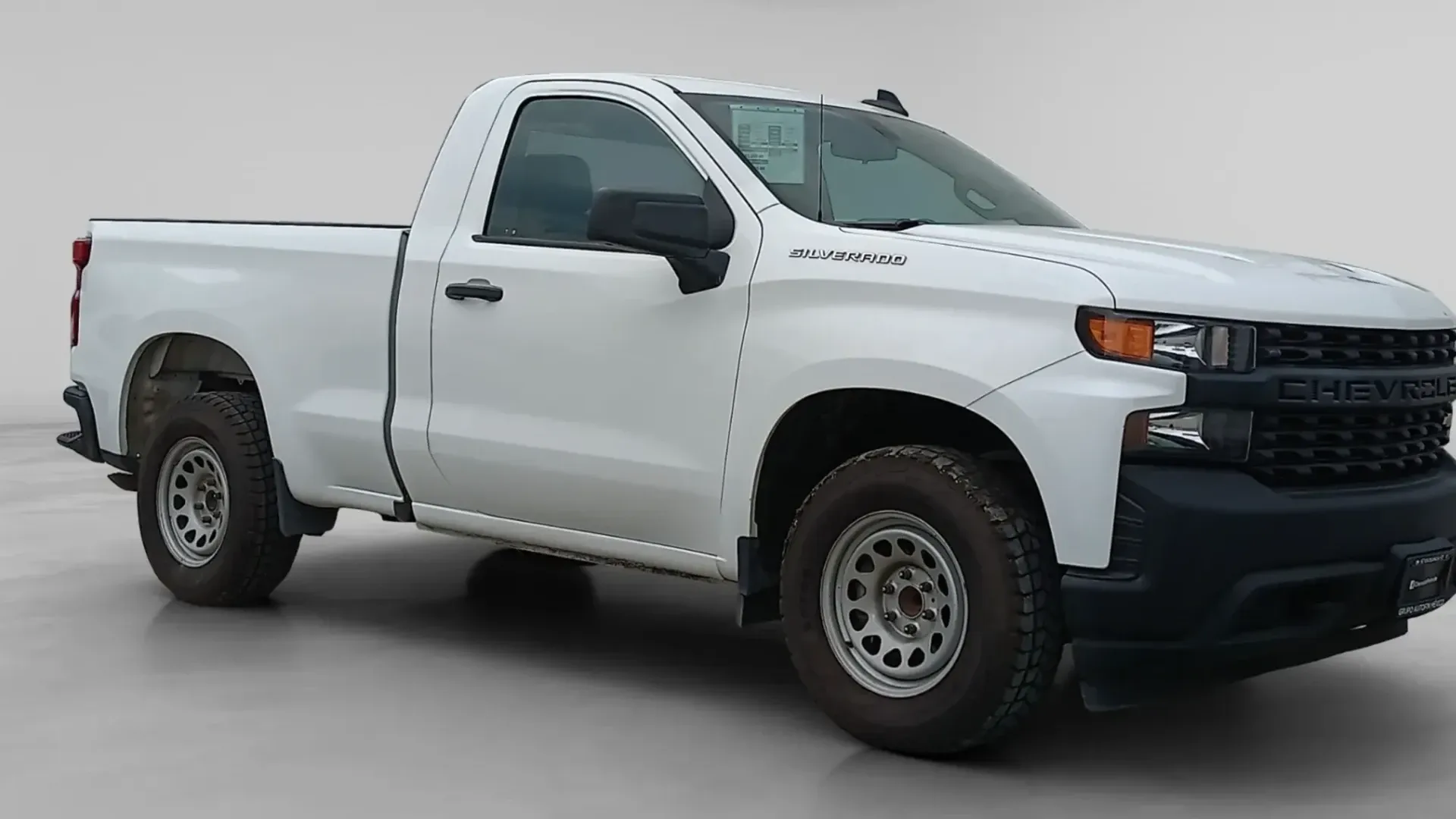 SILVERADO WT CABINA REGULAR 4X2 MMA image 2