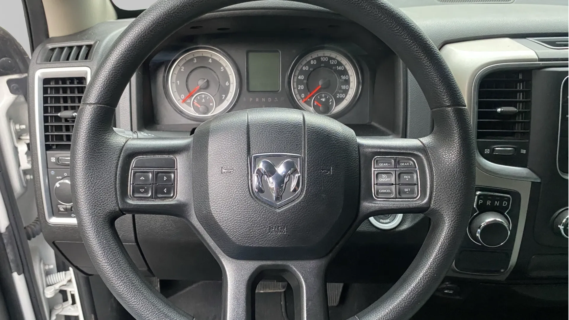 DODGE RAM 2020	1500 CREW CAB SLT 4X2 (CDV) image 30